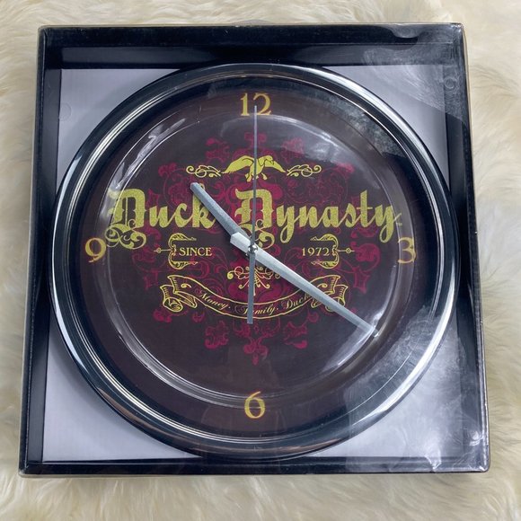 Duck Dynasty 12" Chrome Wall Clock with Box - Picture 3 of 9